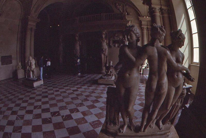 WT 2500 322-07 France 92 Paris Le Louvre.jpg